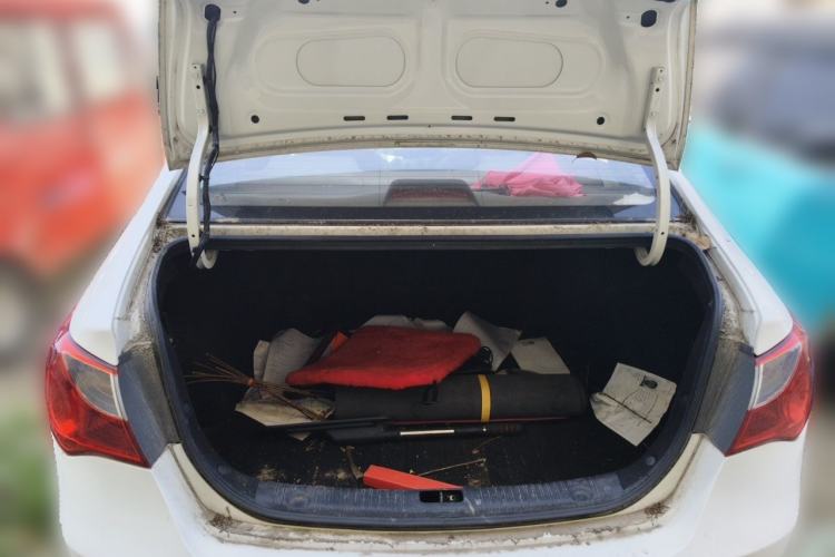 Used Hyundai Celesta 2011 1.6L Manual Comfort Edition Trunk