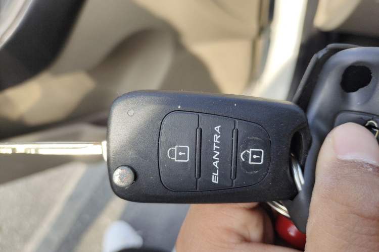 Used Hyundai Celesta 2011 1.6L Manual Luxury Model Vehicle Key
