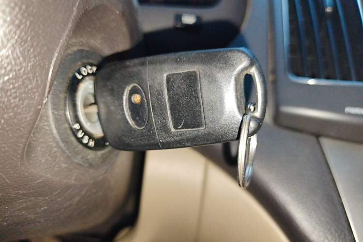 Used Hyundai Celesta 2011 1.6L Manual Luxury Model Vehicle Key