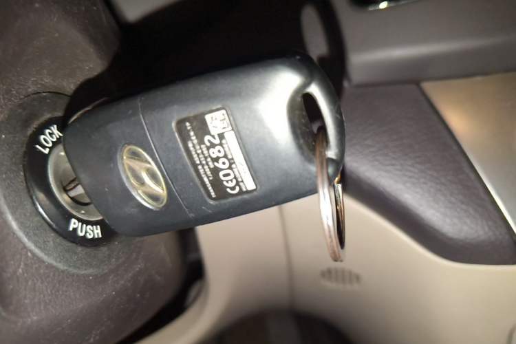 Used Hyundai Celesta 2011 1.6L Automatic Comfort Edition Vehicle Key