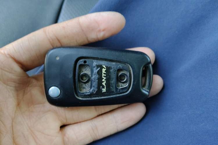 Used Hyundai Celesta 2011 1.6L Automatic Luxury Version Vehicle Key