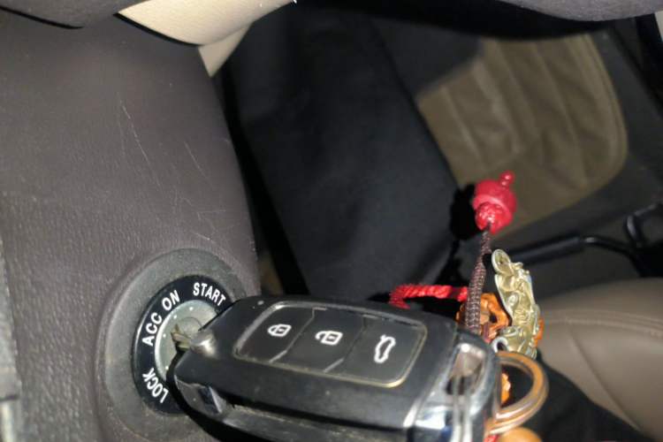 Used Hyundai Celesta 2011 1.6L Automatic Comfort Edition Vehicle Key