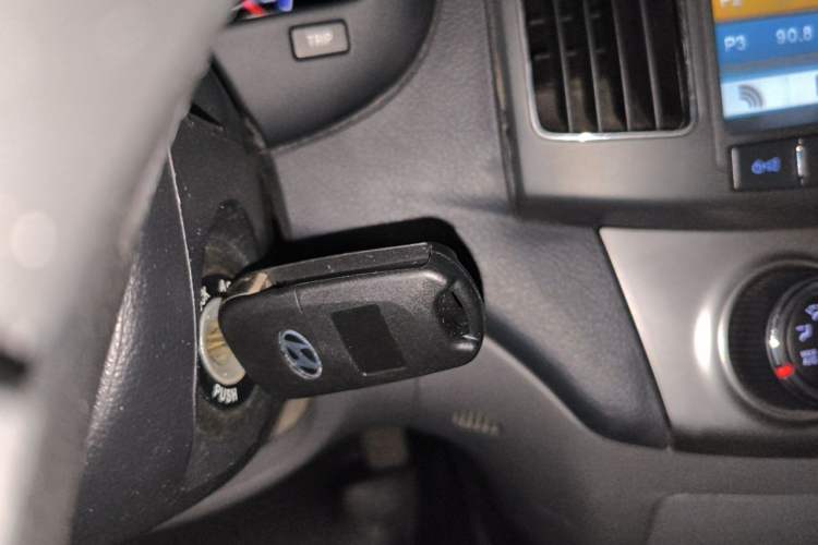 Used Hyundai Celesta 2011 1.6L Automatic Comfort Edition Vehicle Key