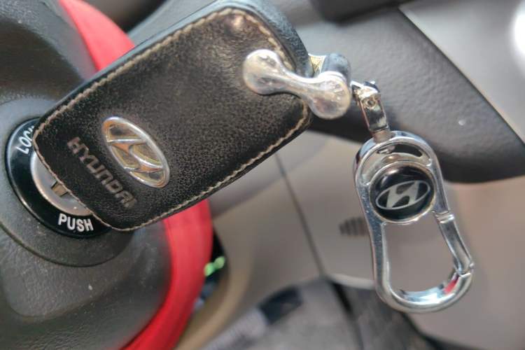 Used Hyundai Celesta 2011 1.6L Automatic Comfort Edition Vehicle Key