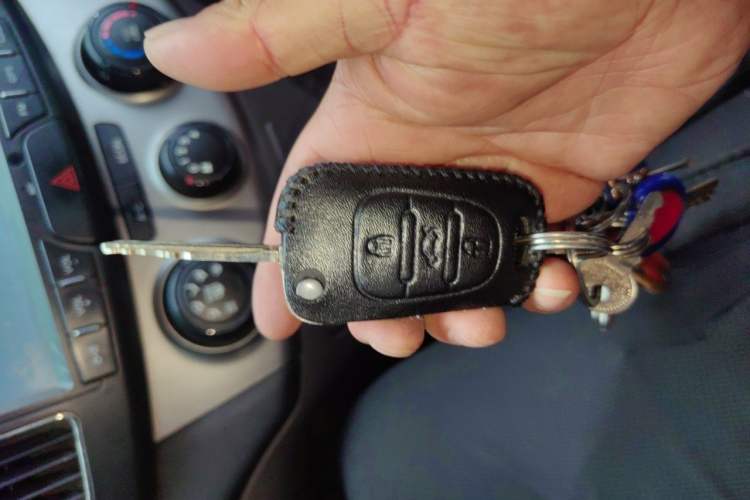 Used Hyundai Celesta 2011 1.6L Manual Luxury Model Vehicle Key