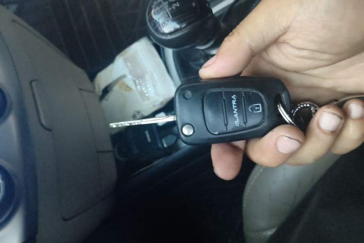 Used Hyundai Celesta 2011 1.6L Manual Luxury Model Vehicle Key