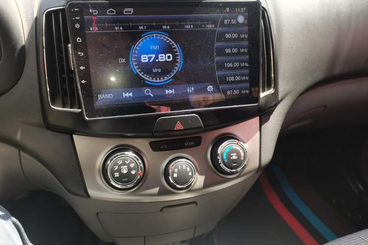 Used Hyundai Celesta 2011 1.6L Automatic Comfort Edition Audio And AC Panel