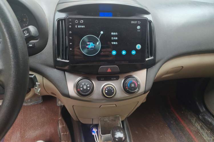 Used Hyundai Celesta 2011 1.6L Automatic Comfort Edition Audio And AC Panel