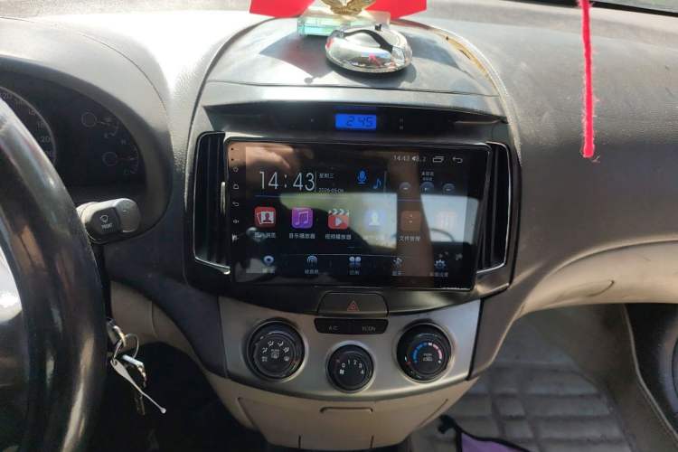 Used Hyundai Celesta 2011 1.6L Manual Comfort Edition Audio And AC Panel