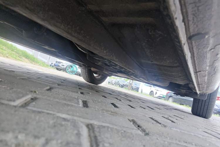 Used Hyundai Celesta 2011 1.6L Manual Comfort Edition Chassis Front Left