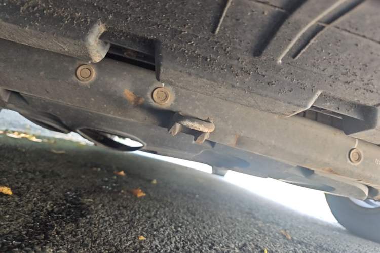 Used Hyundai Celesta 2011 1.6L Automatic Comfort Edition Chassis Front