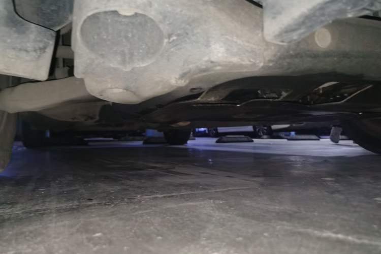 Used Hyundai Celesta 2011 1.6L Automatic Luxury Version Chassis Front Right