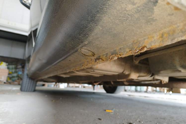 Used Hyundai Celesta 2011 1.6L Manual Comfort Edition Chassis Rear Left