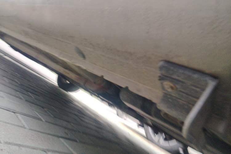 Used Hyundai Celesta 2011 1.6L Automatic Comfort Edition Chassis Rear Left