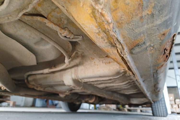 Used Hyundai Celesta 2011 1.6L Manual Comfort Edition Chassis Rear Right