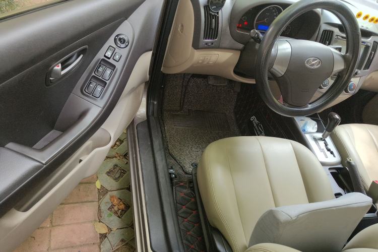 Used Hyundai Celesta 2011 1.6L Automatic Comfort Edition Driver Seat
