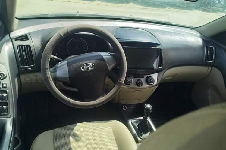 Used Hyundai Celesta 2011 1.6L Manual Comfort Edition Driver Seat