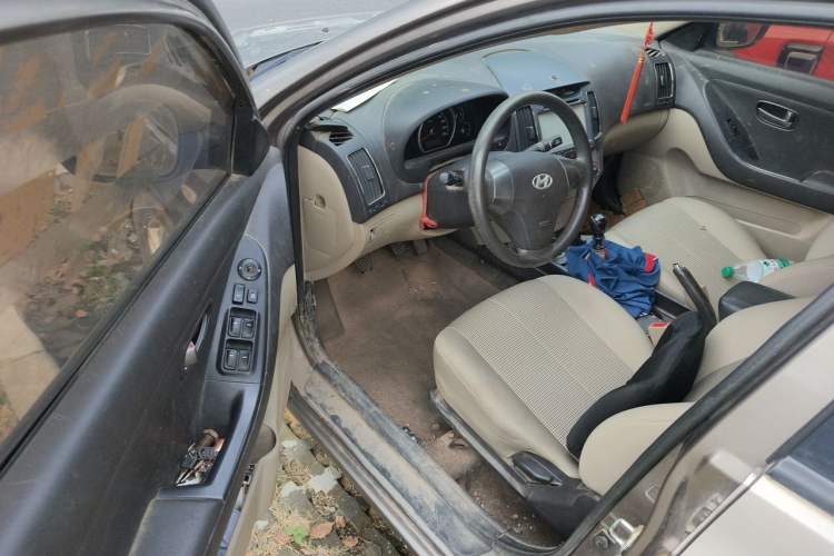 Used Hyundai Celesta 2011 1.6L Manual Comfort Edition Driver Seat