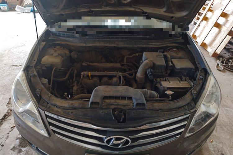 Used Hyundai Celesta 2011 1.6L Manual Comfort Edition Engine Bay