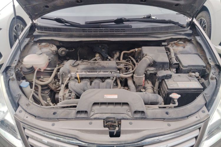 Used Hyundai Celesta 2011 1.6L Automatic Comfort Edition Engine Bay