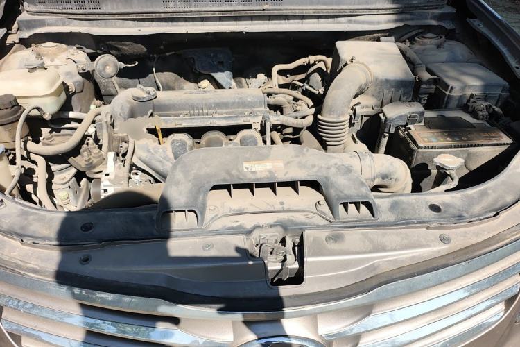 Used Hyundai Celesta 2011 1.6L Manual Comfort Edition Engine Bay
