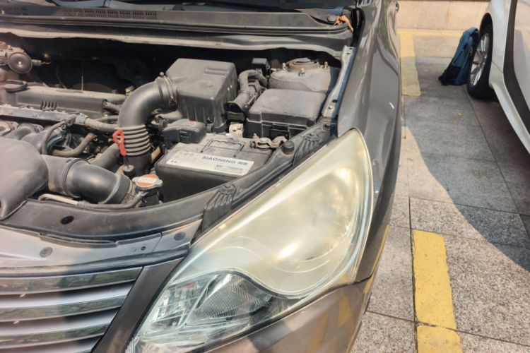 Used Hyundai Celesta 2011 1.6L Automatic Luxury Version Engine Bay Left