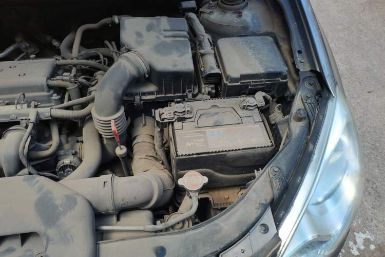 Used Hyundai Celesta 2011 1.6L Automatic Comfort Edition Engine Bay Left