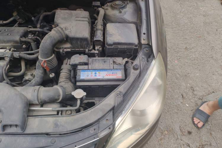 Used Hyundai Celesta 2011 1.6L Automatic Comfort Edition Engine Bay Left