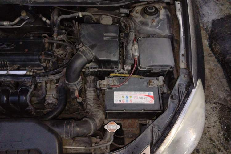Used Hyundai Celesta 2011 1.6L Automatic Comfort Edition Engine Bay Left
