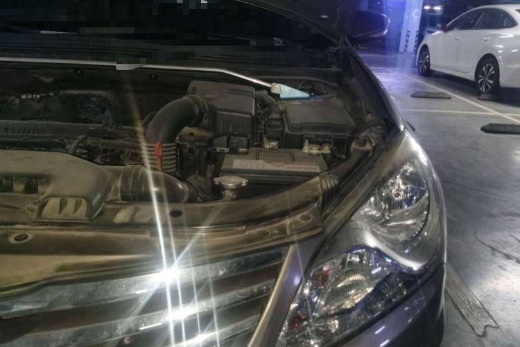 Used Hyundai Celesta 2011 1.6L Automatic Luxury Version Engine Bay Left
