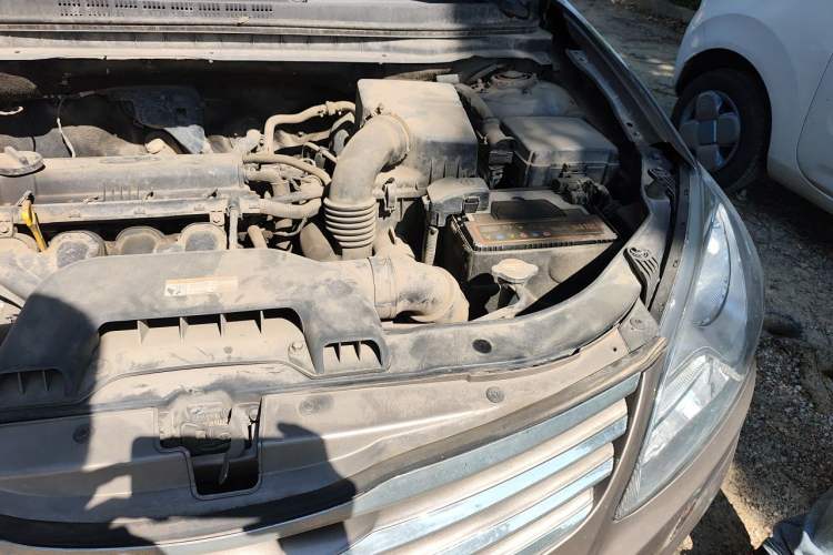 Used Hyundai Celesta 2011 1.6L Manual Comfort Edition Engine Bay Left