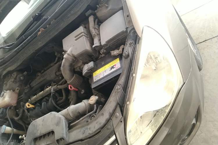 Used Hyundai Celesta 2011 1.6L Automatic Luxury Version Engine Bay Left