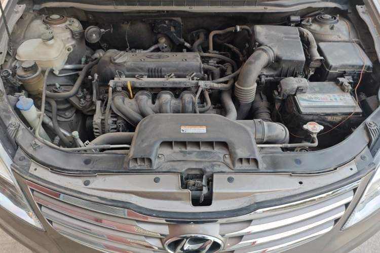 Used Hyundai Celesta 2011 1.6L Manual Comfort Edition Engine Bay