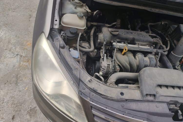 Used Hyundai Celesta 2011 1.6L Automatic Comfort Edition Engine Bay Right