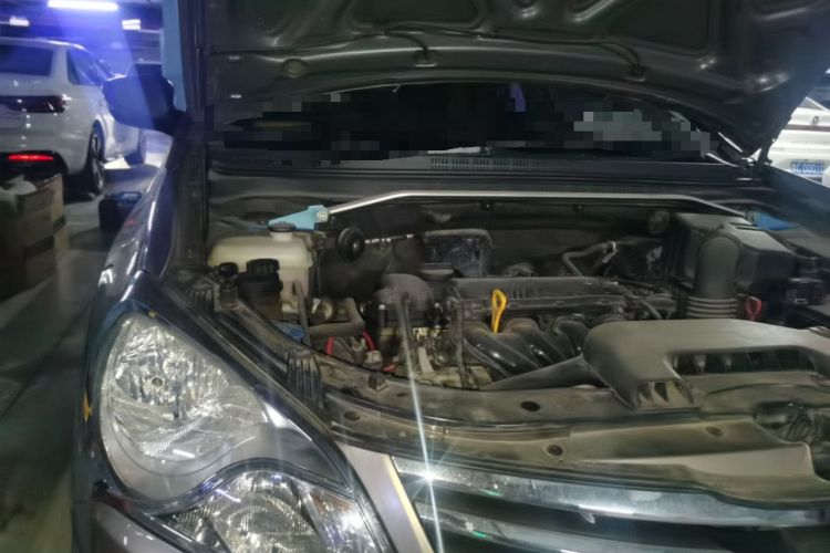 Used Hyundai Celesta 2011 1.6L Automatic Luxury Version Engine Bay Right
