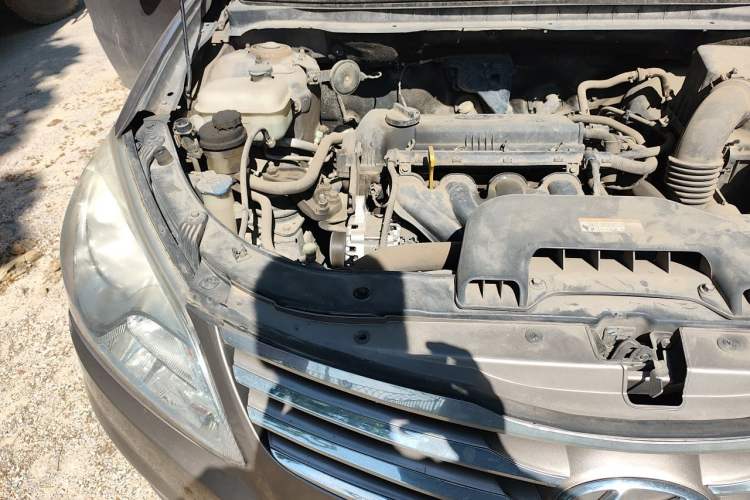 Used Hyundai Celesta 2011 1.6L Manual Comfort Edition Engine Bay Right