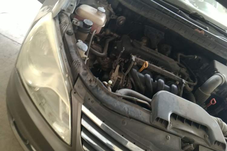 Used Hyundai Celesta 2011 1.6L Automatic Luxury Version Engine Bay Right