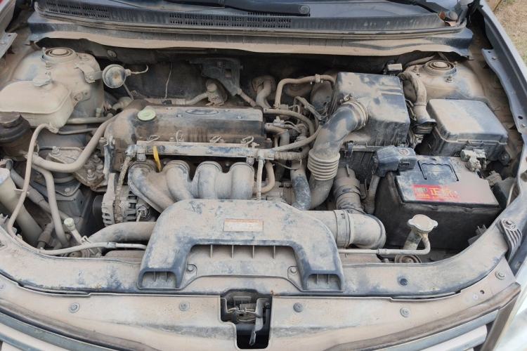 Used Hyundai Celesta 2011 1.6L Manual Comfort Edition Engine Bay