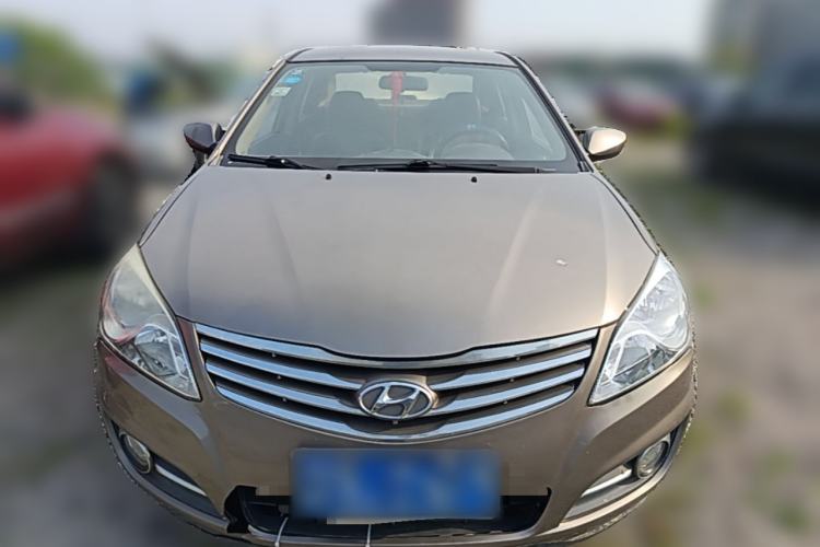 Used Hyundai Celesta 2011 1.6L Manual Comfort Edition Front