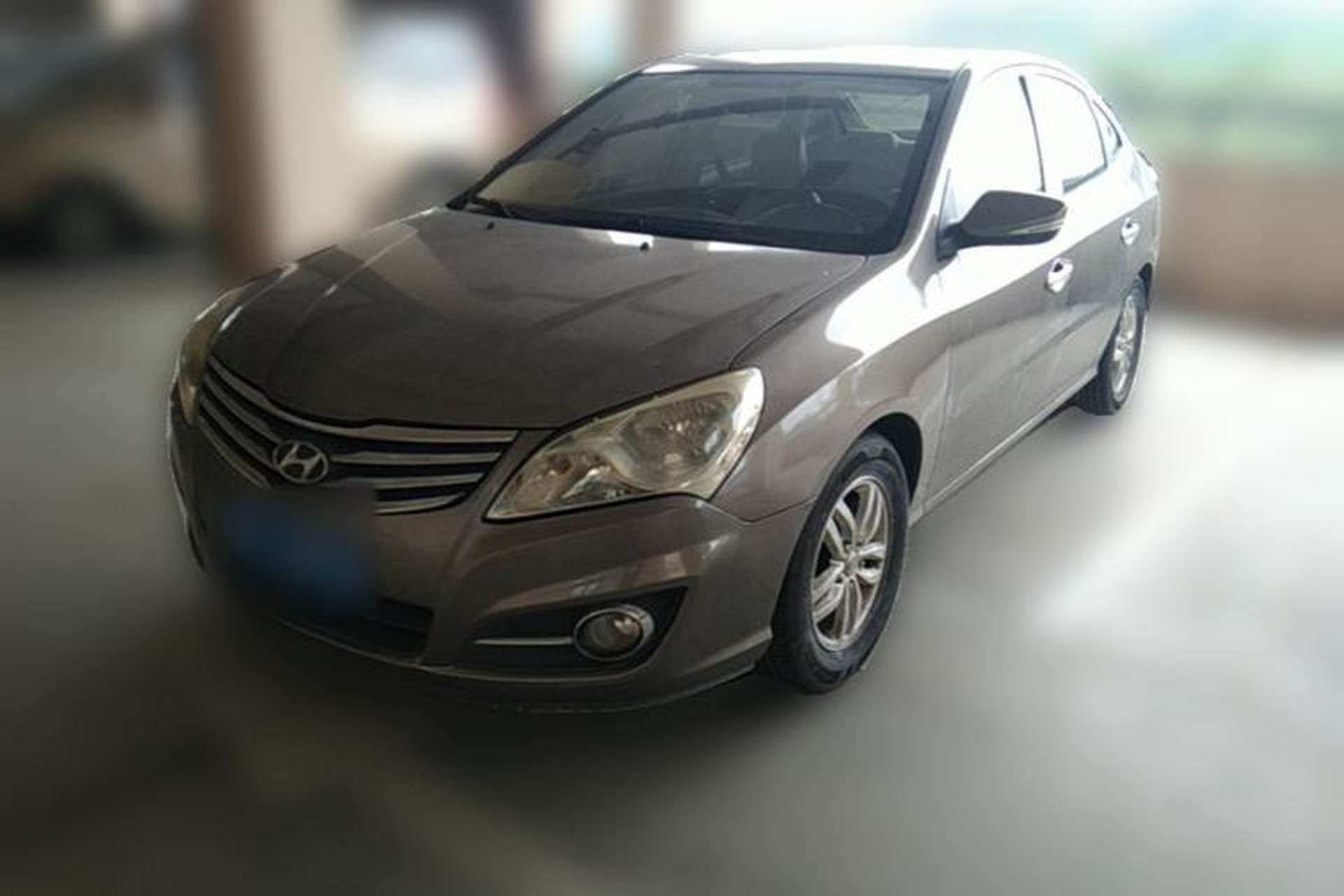 Used Hyundai Celesta 2011 1.6L Automatic Luxury Version Front Left 45 Deg