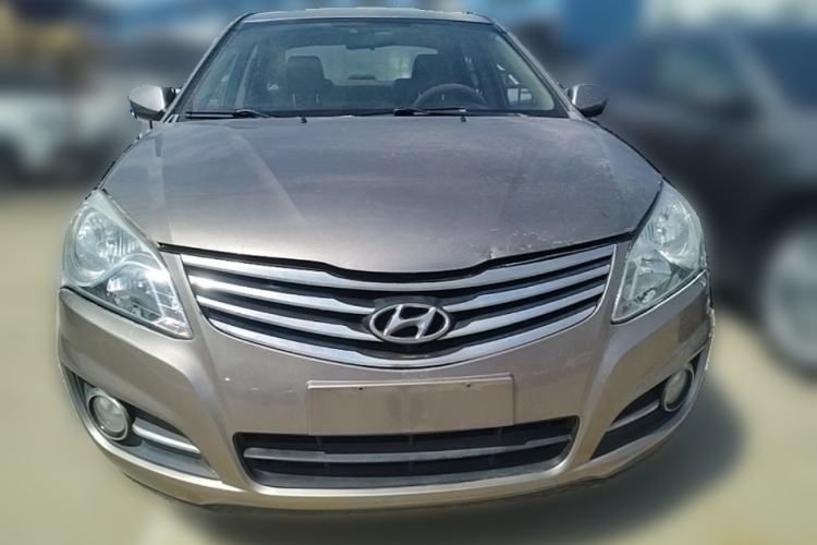 Used Hyundai Celesta 2011 1.6L Manual Comfort Edition Front