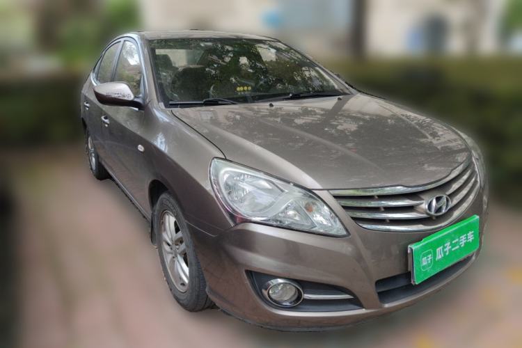 Used Hyundai Celesta 2011 1.6L Automatic Comfort Edition Front Right 45 Deg
