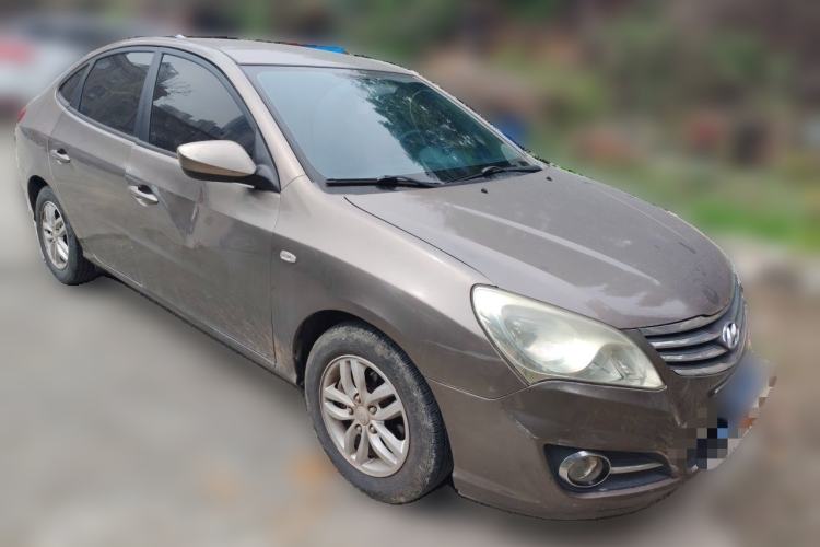 Used Hyundai Celesta 2011 1.6L Automatic Comfort Edition Front Right 45 Deg
