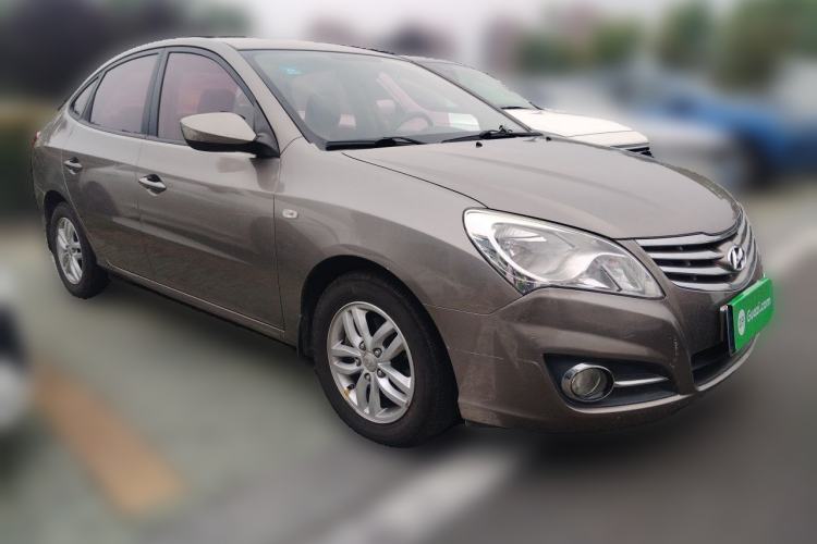 Used Hyundai Celesta 2011 1.6L Automatic Comfort Edition Front Right 45 Deg