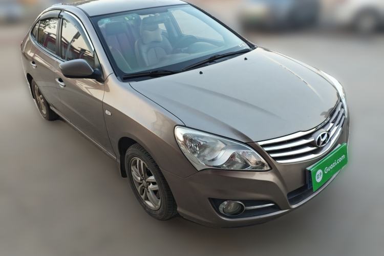 Used Hyundai Celesta 2011 1.6L Manual Comfort Edition Front Right 45 Deg