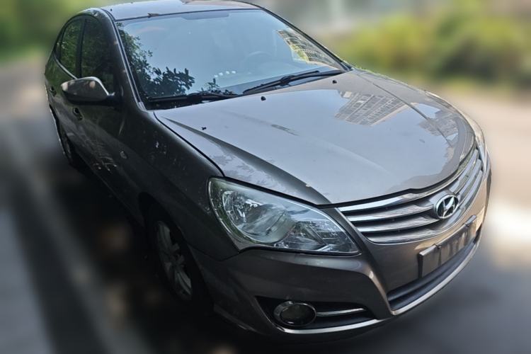 Used Hyundai Celesta 2011 1.6L Automatic Comfort Edition Front Right 45 Deg