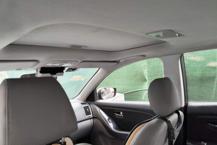 Used Hyundai Celesta 2011 1.6L Automatic Luxury Version Headliner