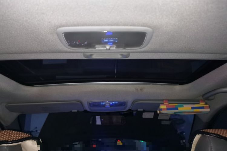 Used Hyundai Celesta 2011 1.6L Automatic Luxury Version Headliner