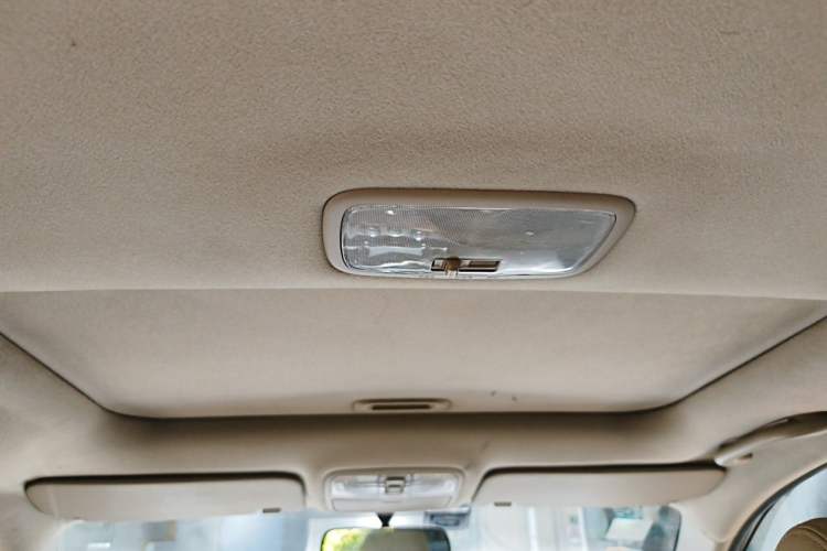 Used Hyundai Celesta 2011 1.6L Manual Luxury Model Headliner
