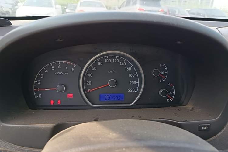 Used Hyundai Celesta 2011 1.6L Manual Comfort Edition Instrument Cluster